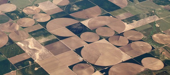 center-pivot irrigation patterns