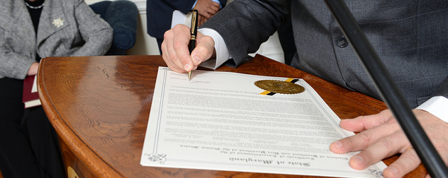 Gov. Martin O'Malley signs Maryland's Electoral College vote results for 2012 (detail)