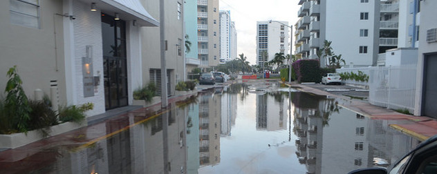 street flooding in Miami Beach, Florida