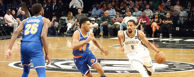 Spencer Dinwiddie in a Brooklyn Nets vs NY Knicks game.