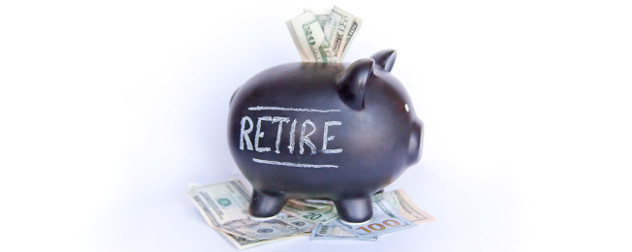 piggy bank with 'retire' written on it, suggesting the savings for a defined benefit retirement plan.