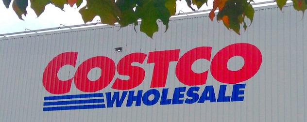 Costco store facade.